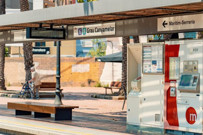 Nueva-Linea-10-Metrovalencia/pantallas-en-el-tranvia