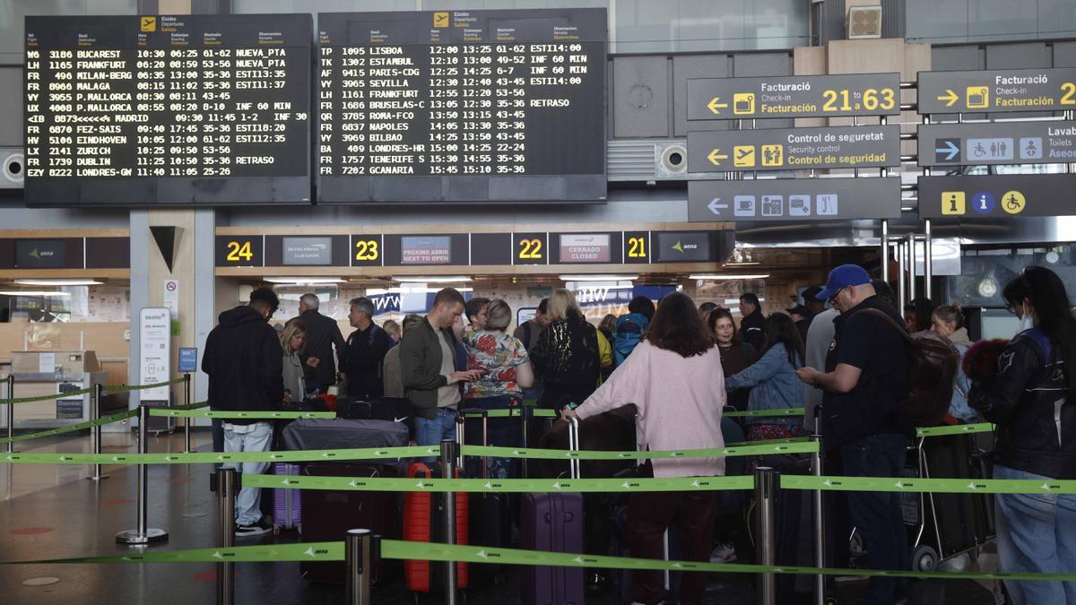 Com arribar a l'aeroport de València: Totes les opcions i recomanacions per a arribar a l'aeroport de València