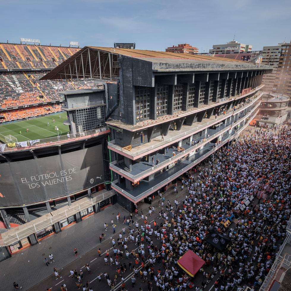 Com arribar a Mestalla: Totes les opcions de transport per a arribar a l'estadi del València CF